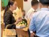 Em gái Cường Đô La hiếm hoi xuất hiện tại đại hội cổ đông của công ty, nhanh chóng chiếm spotlight vì ngoại hình
