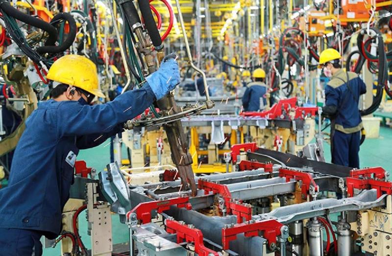 Công nghiệp quý 1/2022 tiếp tục khởi sắc, ngành chế biến chế tạo dẫn dắt tăng trưởng