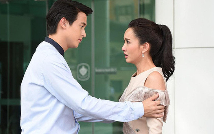 Biết gốc gác bé trai từ vợ cũ, tôi ân hận tột cùng vì hành động hèn hạ khi xưa