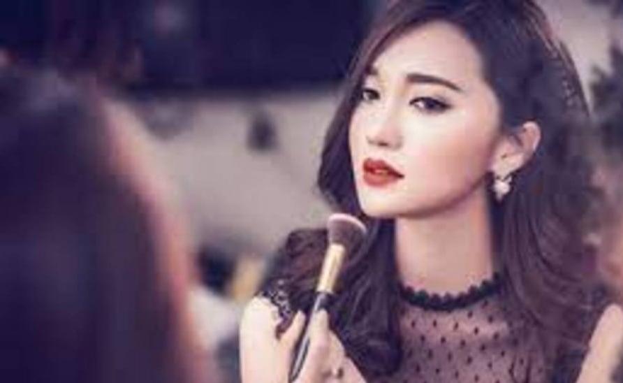 Đàn bà có 4 thứ càng cũ rích đàn ông càng thích, dành cả đời để tôn thờ