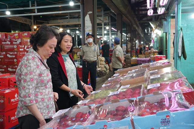 Truy quét thực phẩm bẩn
