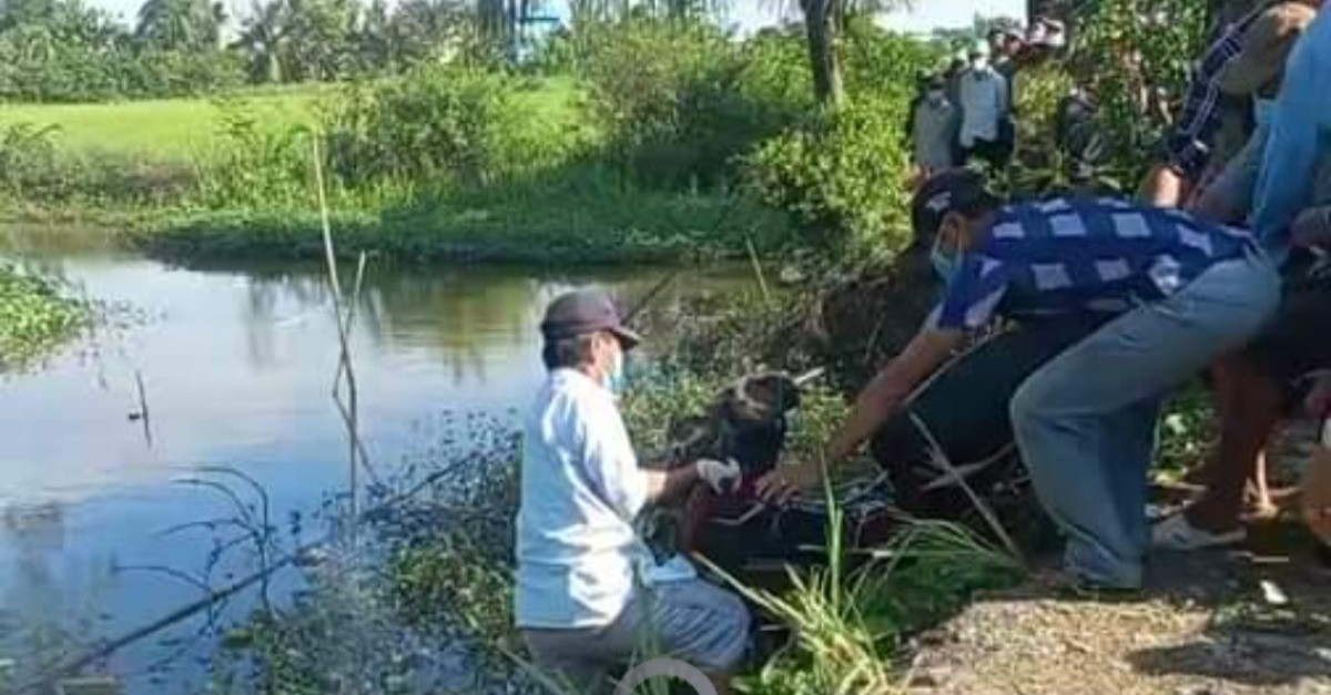 Phát hiện thi thể người đàn ông cạnh xe máy dưới kênh